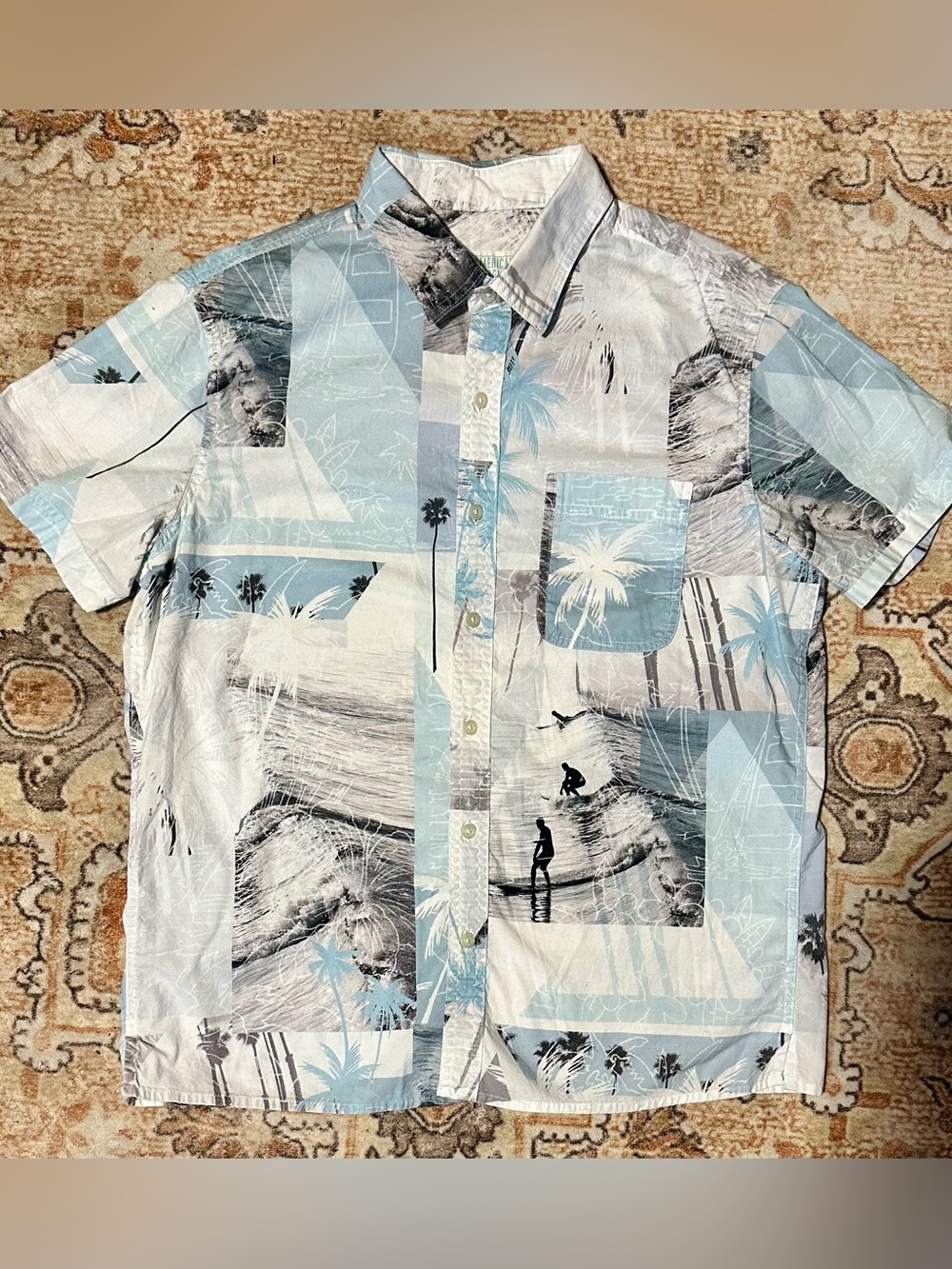 Men's American Eagle Short-Sleeve Beach Print Resort Shirt - Medium